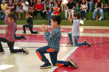 Foto - Arraiá da EMEF Pompeia (Grupão)