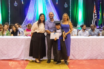 Foto - Formatura Ensino Fundamental I