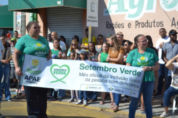 Foto - Desfile Cívico - Pompeia 97 anos