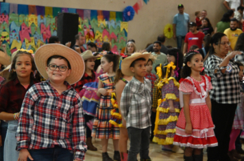 Foto - Arraiá da EMEF Pompeia (Grupão)