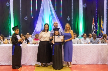 Foto - Formatura Ensino Fundamental I