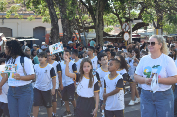 Foto - Desfile Cívico - Pompeia 97 anos