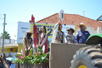 Foto - Desfile Cívico - Pompeia 97 anos