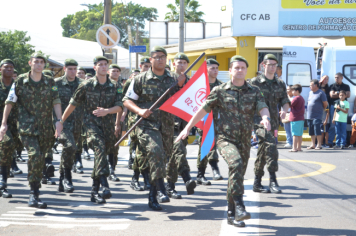 Foto - Desfile Cívico - Pompeia 97 anos