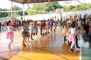 Foto - Festa Julina da EMEF Prof. Carmelino José Dalsenter