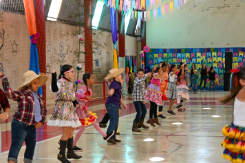 Foto - Arraiá da EMEF Pompeia (Grupão)