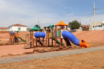 Obra da Área de Lazer do Jardim Primavera avança e contará com minicampo de futebol