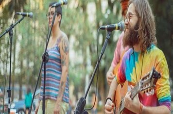 Pompeia recebe show da banda francisco, el hombre