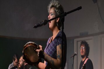 Show do circuito cultural empolga público no clube JK