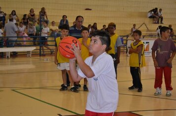 Escolinhas municipais de esportes tem programação intensa durante o recesso escolar