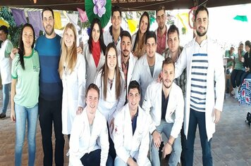 Estagiários de medicina desenvolvem atividade com internos do lar dos idosos