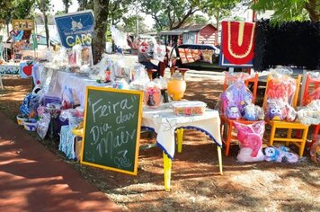CAPS promove bazar do Dia das Mães