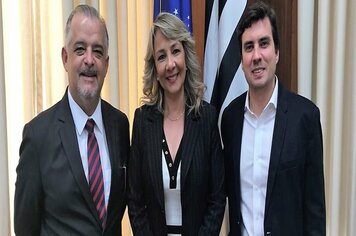 Prefeita tina e vice governador márcio frança anunciam polo regional da univesp em pompeia 