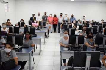 Prefeita Tina anuncia projeto que eleva salário dos Agentes Comunitários de Saúde e Agentes de Endemias acima do piso nacional