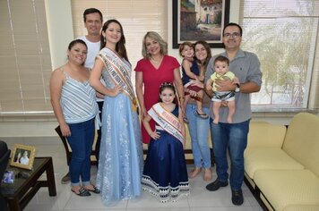 Pompeianas se destacam em concursos de beleza