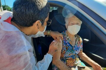 DHS inicia a terceira fase da vacinação contra a COVID-19