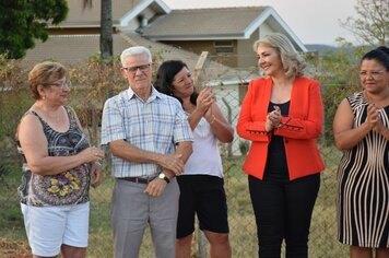 Pioneiros da região se emocionam com entrega oficial da Pavimentação do Loteamento Chácaras Recreio