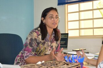 Assistência Social programa entrega de edredons para acamados 