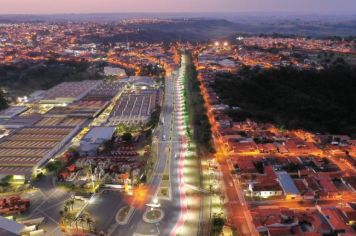 Prefeitura, DHS e SAAE realizam o pagamento dos salários e do ticket alimentação com 10 dias de antecedência