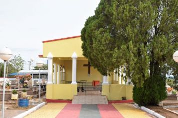 Cemitério Municipal recebe melhorias