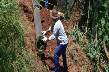 SAAE refaz rede de esgoto da estrada municipal Manoel Antônio, no sentido Vila Audênia 