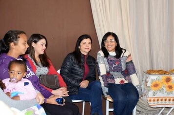 Secretaria da Assistência Social promove encontro com gestantes