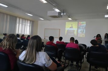 Jovens do programa Aprendiz Legal se formam no curso Habitudes