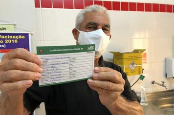 Sistema de vacinação contra COVID-19 em Pompeia é elogiado pelos cidadãos