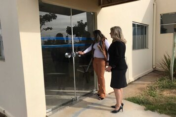 Prefeita Tina Januário visita prédio do Centro Dia “Thereza Sperândio Moro”