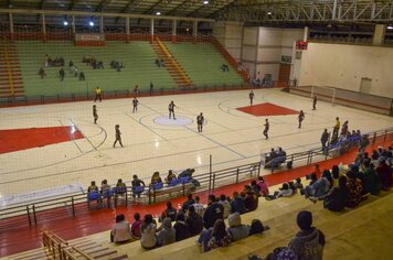 Três partidas do Campeonato de Futsal de Férias movimentam a Arena Esportes & Eventos nesta segunda