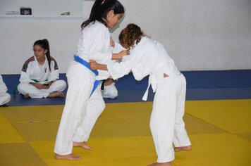 Judocas de Pompeia ganham medalhas no XXIII Torneio de Junqueirópolis