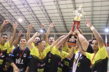 É CAMPEÃO! Com ótimo público na Arena, Red Bull conquista o Campeonato de Férias 