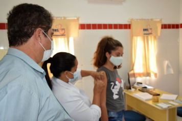 Pompeia segue avançando na vacinação contra a COVID-19 e realiza ação para jovens de 13 e 14 anos