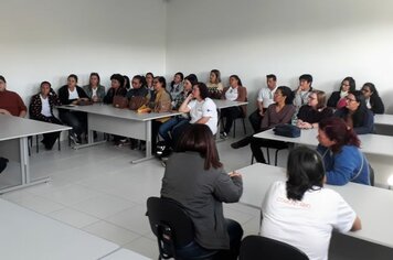 Prefeita Tina Januário se reúne com Agentes Comunitários de Saúde 