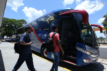 Programa de transporte universitário 100% gratuito recebe cadastros de interessados de 9 a 18 de janeiro