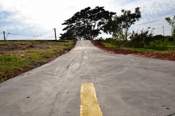 Prefeitura conclui obra de travessia da linha férrea