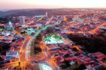 De maneira antecipada, Administração Municipal realiza o pagamento total do 13º salário