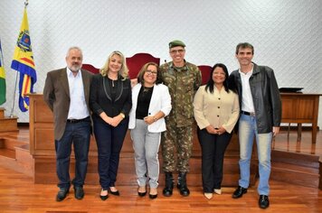 Prefeita Tina participa de Cerimônia de Compromisso à Bandeira da 133ª Junta Militar de Pompeia
