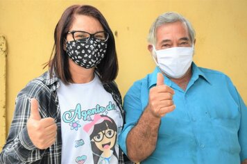 Moradores agradecem a administração municipal por doação de máscaras em Pompeia