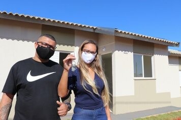 Com as vantagens do programa municipal “Nossa Casa”, 91 proprietários recebem as chaves das habitações do Residencial dos Ipês