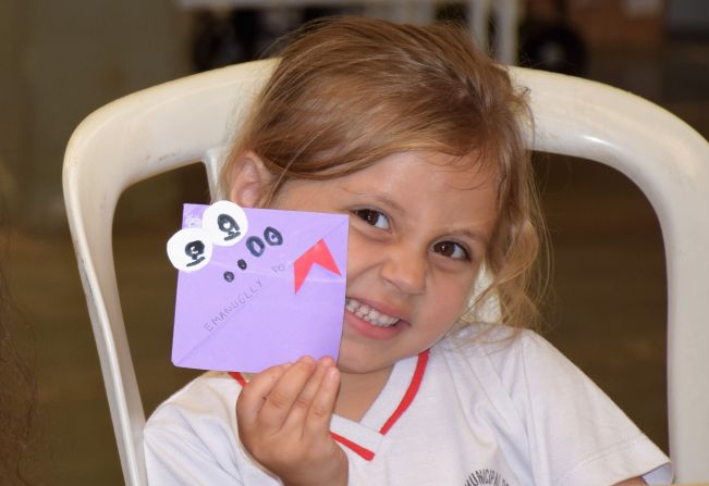 Feira do Livro conta com oficinas de dobraduras e de contação de histórias