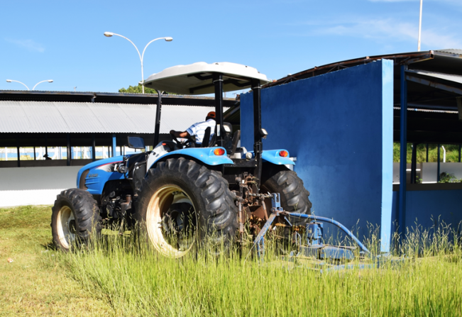 Centro Poliesportivo do Núcleo Tufic Baracat recebe ação intensiva de limpeza