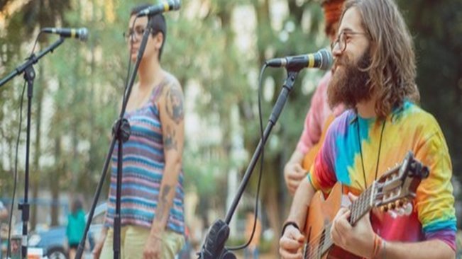 Pompeia recebe show da banda francisco, el hombre