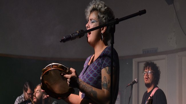 Show do circuito cultural empolga público no clube JK