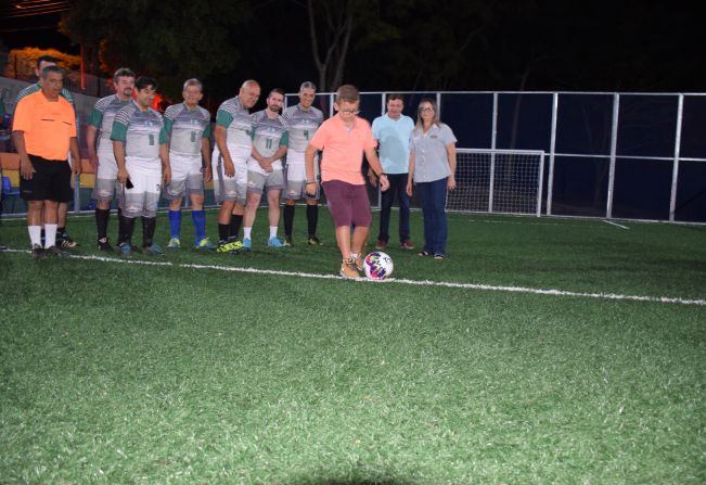 Administração Tina Januário inaugura Quadra de Futebol Society