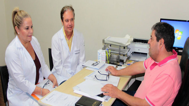 DHS firma parceria com curso de medicina da unimar