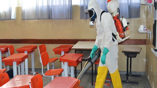 Escolas da rede municipal recebem dedetização