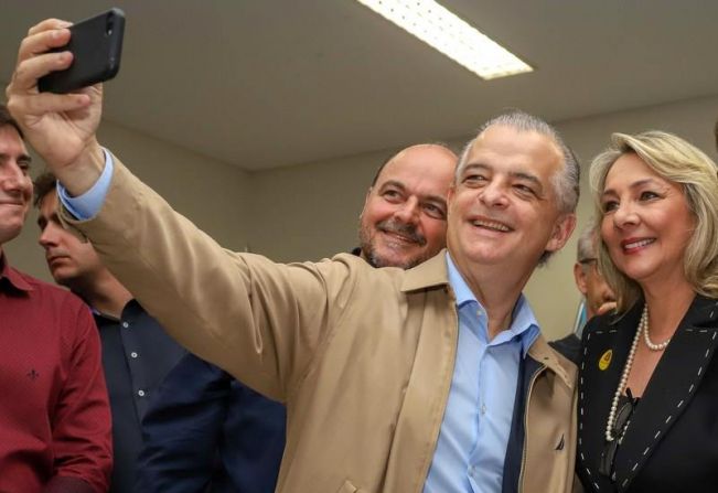 Prefeita Tina conquista recursos para recapeamento asfáltico com o governo estadual