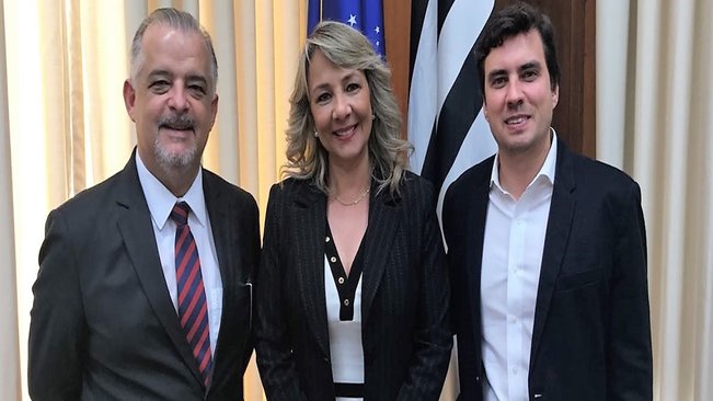 Prefeita tina e vice governador márcio frança anunciam polo regional da univesp em pompeia 