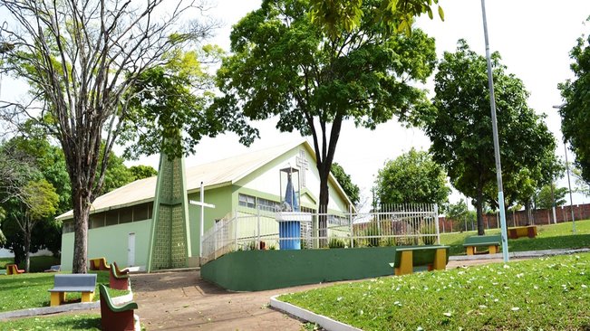 Vias de paulópolis recebem sinalização de solo e praça da matriz ganha nova iluminação